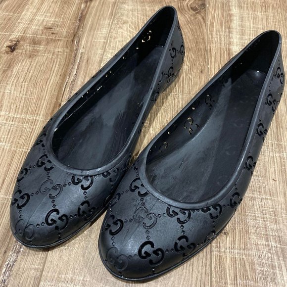 Gucci slides worn once - Picture 2 of 4